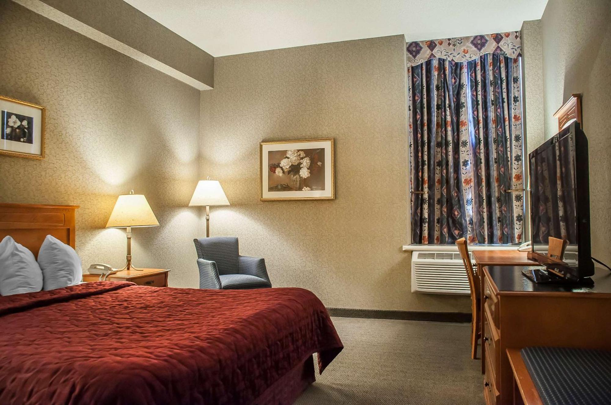 Comfort Inn Lundy'S Lane Niagara Falls Exterior photo