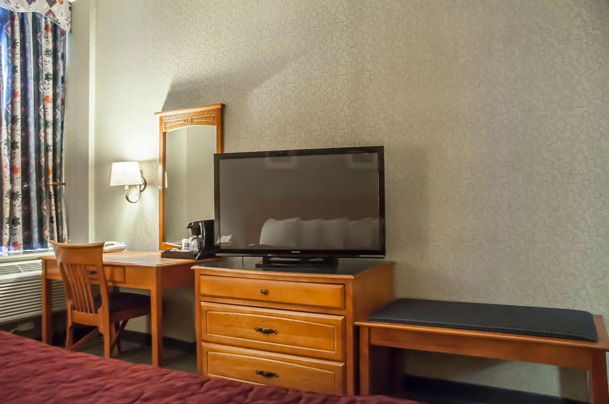 Comfort Inn Lundy'S Lane Niagara Falls Exterior photo